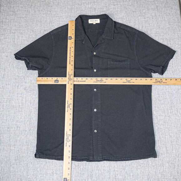 Alex Mill Men's Seersucker Camp Shirt in Washed Black Cotton size Large - Picture 6 of 6